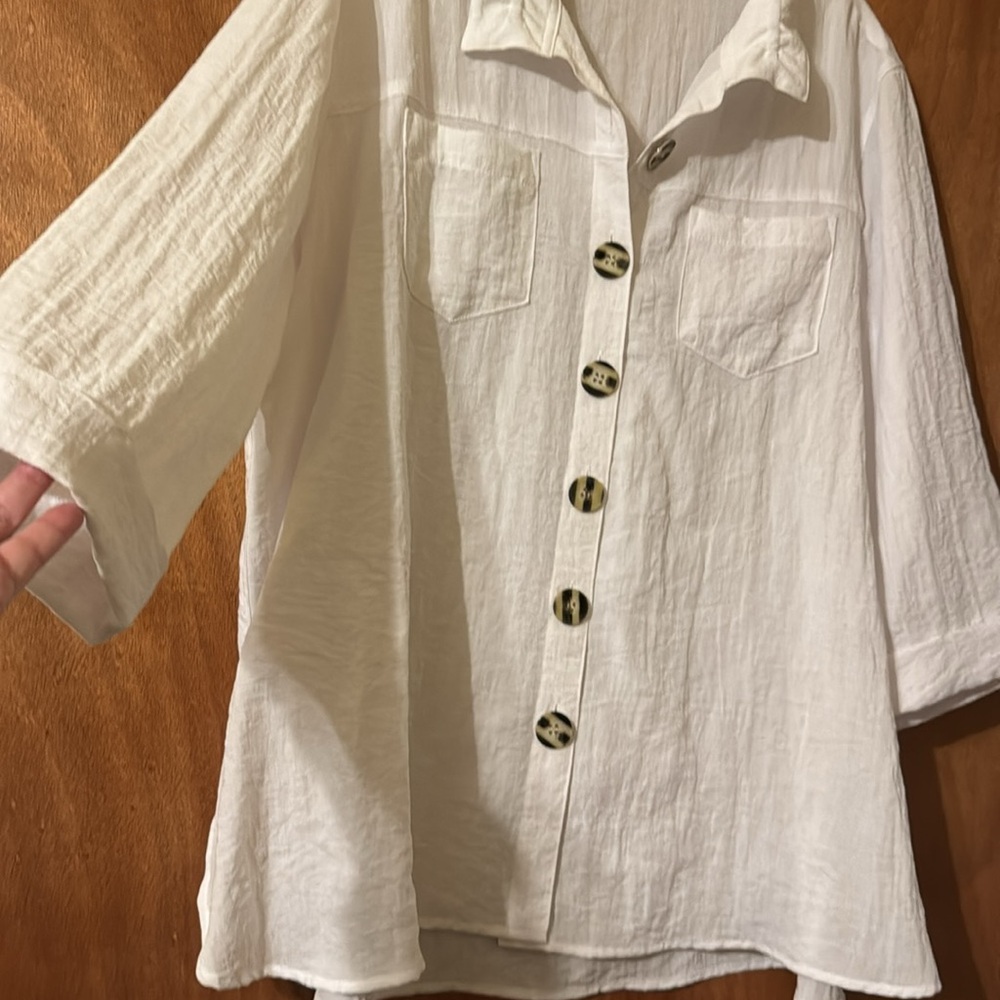 John Mark White collared Button-Up Shirt, 3/4 Sleeves & unique buttons (OLCC) - Picture 3 of 4